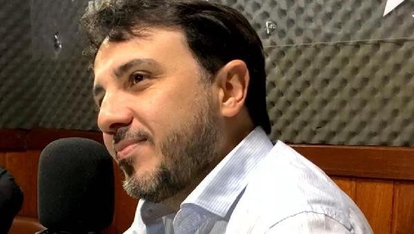 “TEM MUNICÍPIO QUE NÃO SE JUSTIFICA”, DIZ RENAN SANTOS AO DEFENDER FUSÃO DE PREFEITURAS EM CIDADES PEQUENAS