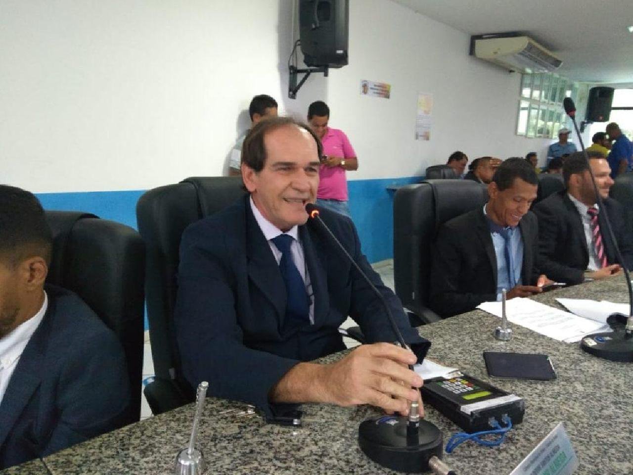 DESEMBARGADOR CONCEDE HABEAS CORPUS A VEREADOR ALDEMIR E ELE VOLTA AO MANDATO DESEMBARGADOR CONCEDE HABEAS CORPUS A VEREADOR ALDEMIR E ELE VOLTA AO MANDATO