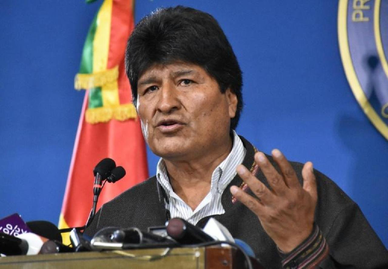 EVO MORALES RENUNCIOU À PRESIDÊNCIA DA BOLÍVIA EVO MORALES RENUNCIOU À PRESIDÊNCIA DA BOLÍVIA