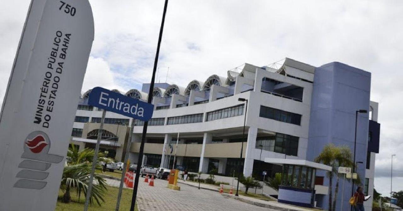 15 FACULDADES SÃO INVESTIGADAS PELO MP-BA APÓS DENÚNCIA DE IRREGULARIDADES NO EAD 15 FACULDADES SÃO INVESTIGADAS PELO MP-BA APÓS DENÚNCIA DE IRREGULARIDADES NO EAD