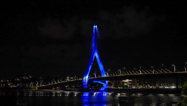 NOVA ILUMINAÇÃO DA PONTE JORGE AMADO, EM ILHÉUS, É INAUGURADA