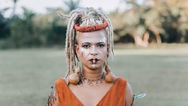 COM 20 ANOS DE CARREIRA, ELOAH MONTEIRO ESTÁ NO PROJETO BRASILEIRÍSSIMO 