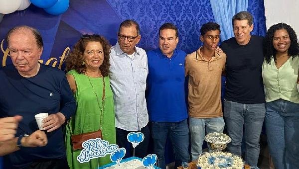 LIDERANÇAS POLÍTICAS SE REÚNEM EM ILHÉUS PARA MARCAR TRAJETÓRIA DE 50 ANOS DE VIDA PÚBLICA DE JABES RIBEIRO