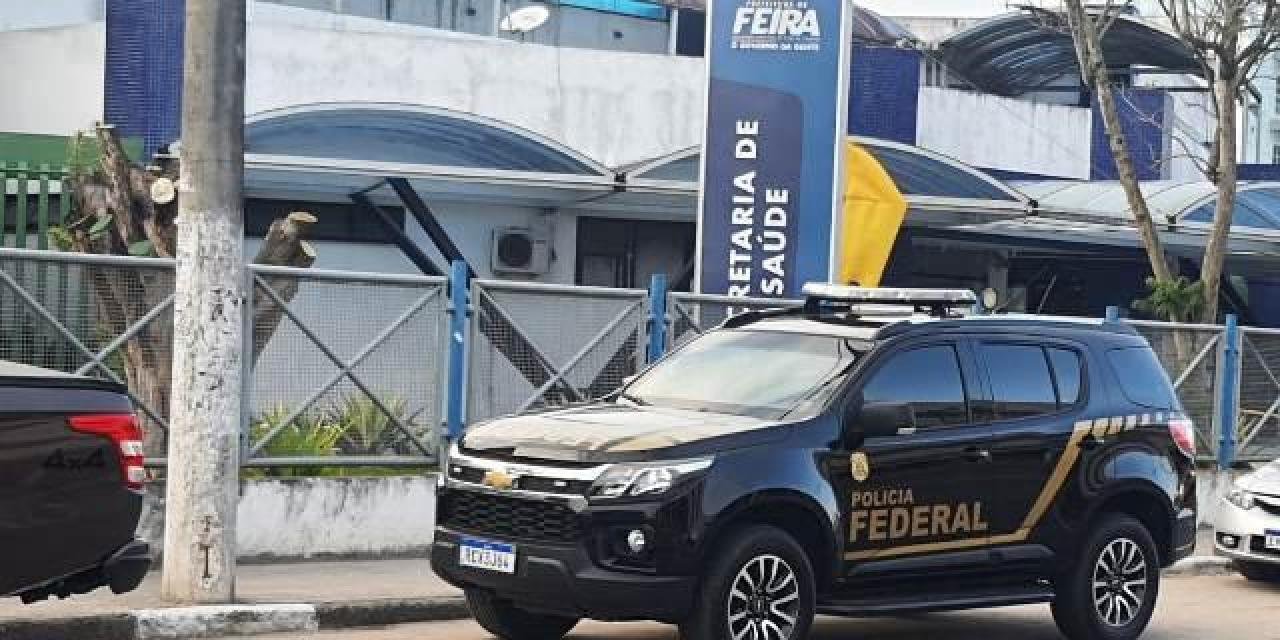POLÍCIA FEDERAL DEFLAGRA OPERAÇÃO EM FEIRA DE SANTANA E AFASTA DOIS SECRETÁRIOS POLÍCIA FEDERAL DEFLAGRA OPERAÇÃO EM FEIRA DE SANTANA E AFASTA DOIS SECRETÁRIOS