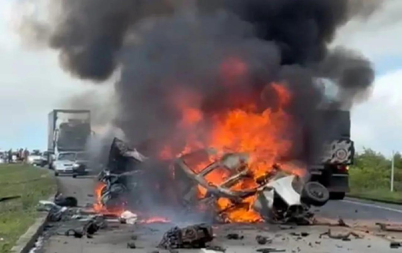 11 PESSOAS MORRERAM EM ACIDENTE NA BR-101