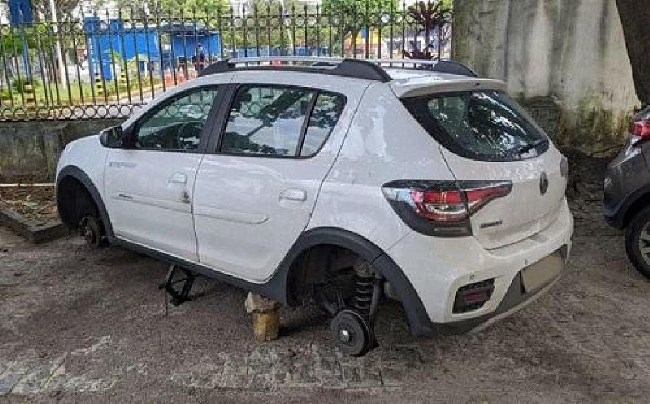 MÉDICO TEM PNEUS DE CARRO FURTADOS ENQUANTO ATENDIA PACIENTES COM COVID-19