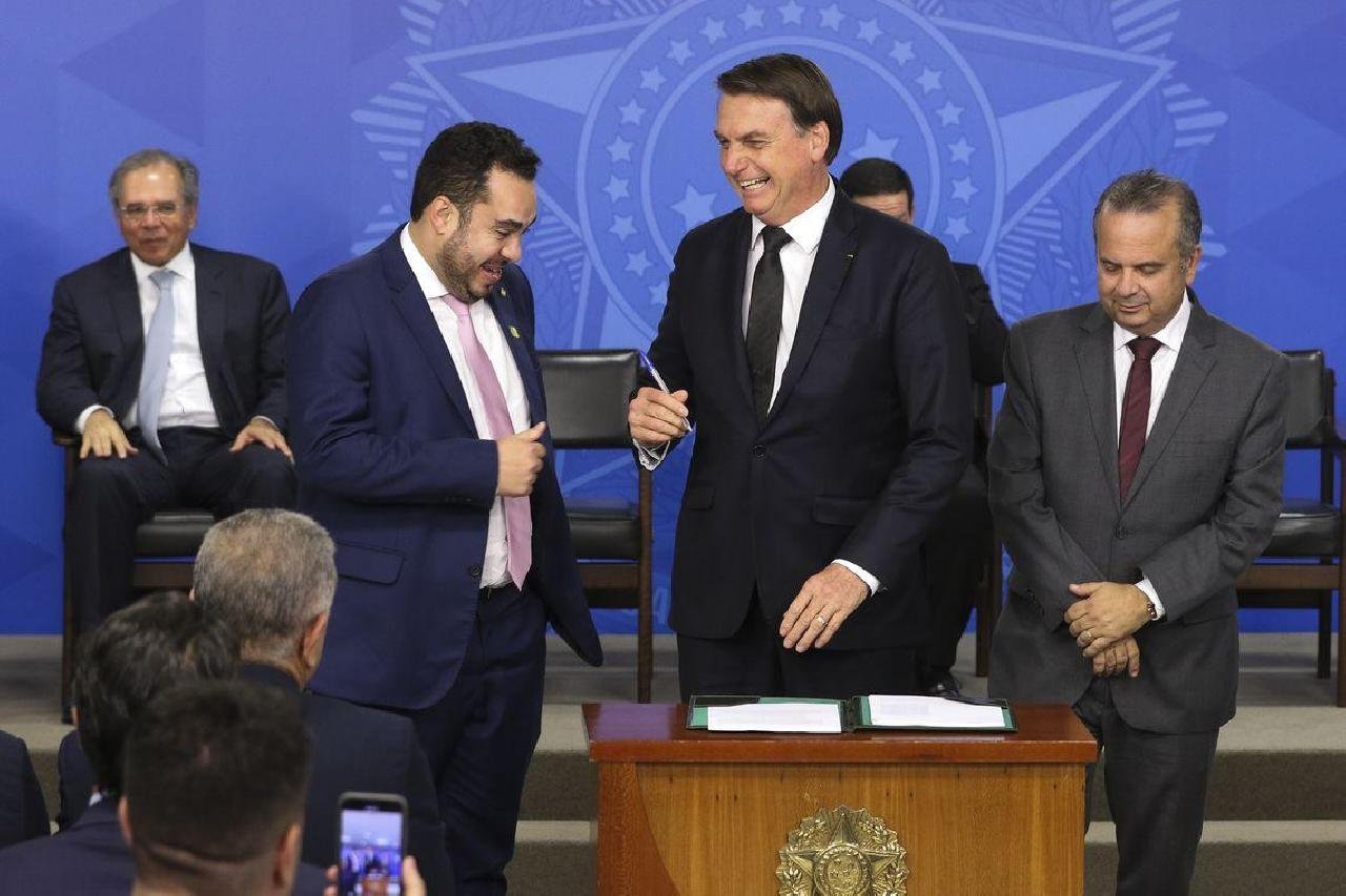 BOLSONARO SACIONA LEI DE COMBATE A FRAUDES NO INSS BOLSONARO SACIONA LEI DE COMBATE A FRAUDES NO INSS