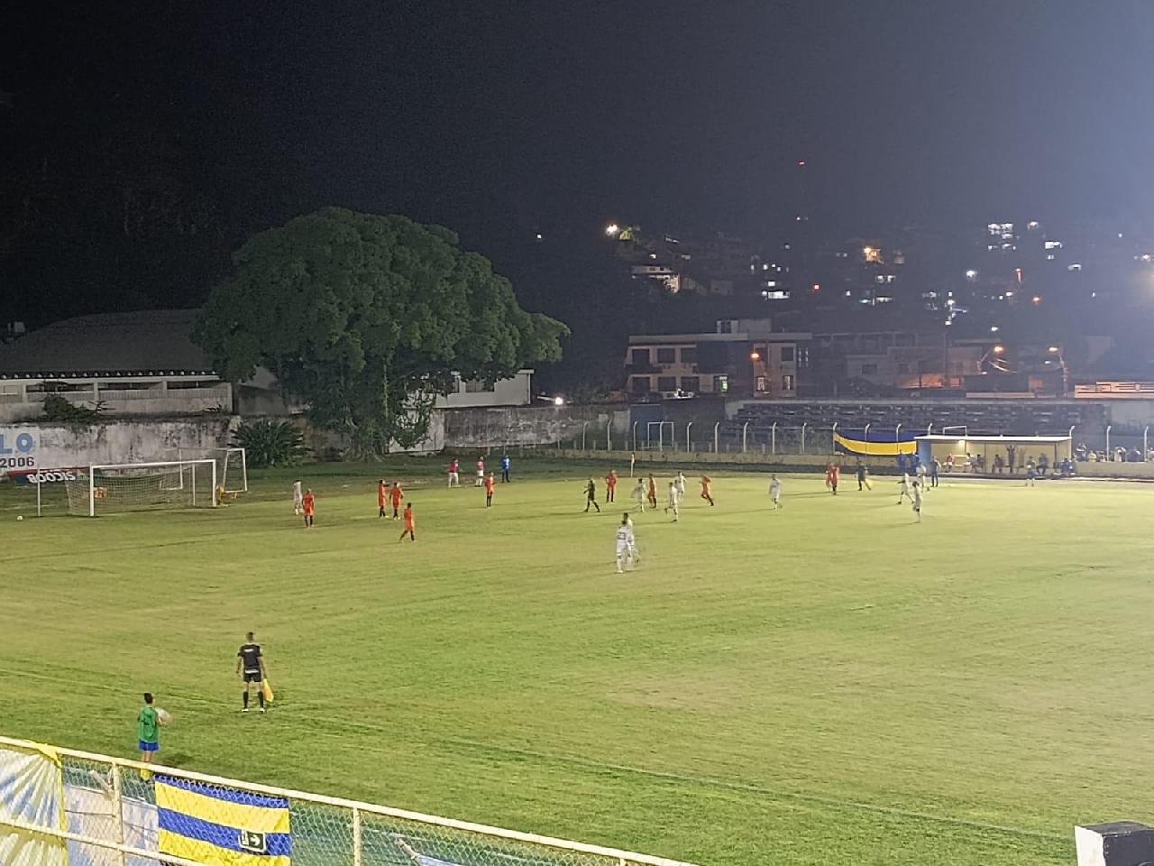COLO-COLO EMPATA CONTRA O SSA EM ILHÉUS  COLO-COLO EMPATA CONTRA O SSA EM ILHÉUS