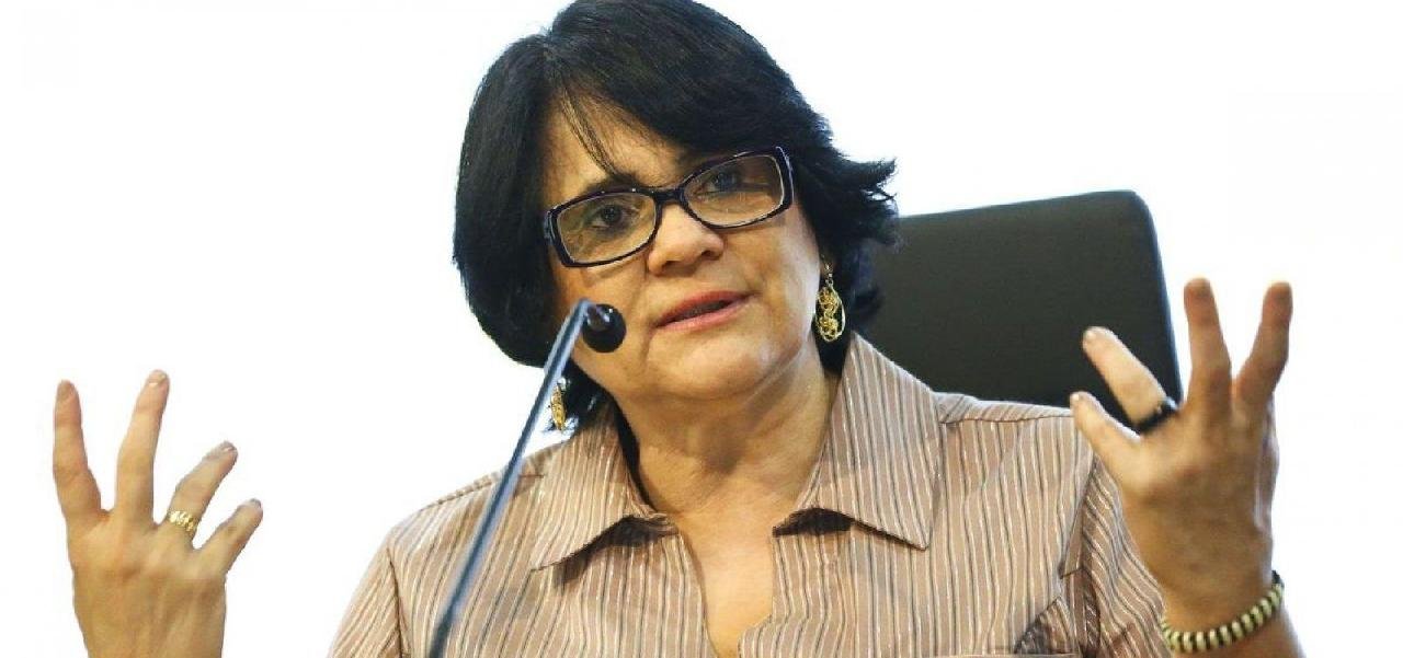 DAMARES FALA SOBRE TRÁFICO DE MENORES E DECLARA QUE DENÚNCIAS FORAM BASEADAS EM CONVERSAS COM "O POVO NA RUA"