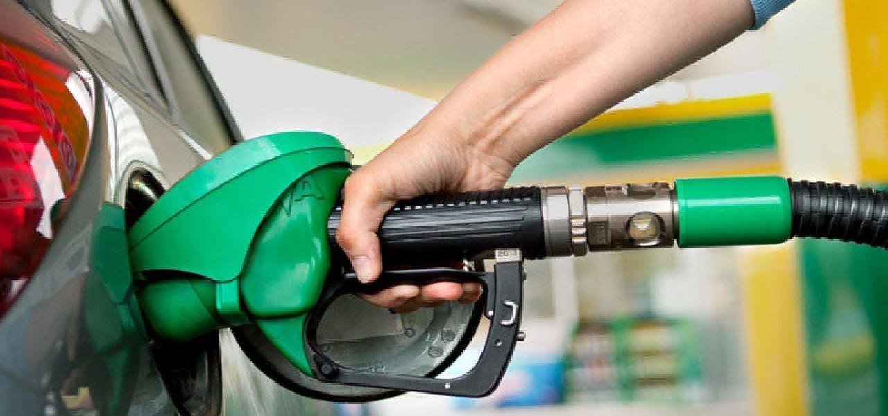 PETROBRAS ANUNCIA NOVO REAJUSTE A PARTIR DE SÁBADO E GASOLINA DEVE ULTRAPASSAR R$ 8 PETROBRAS ANUNCIA NOVO REAJUSTE A PARTIR DE SÁBADO E GASOLINA DEVE ULTRAPASSAR R$ 8
