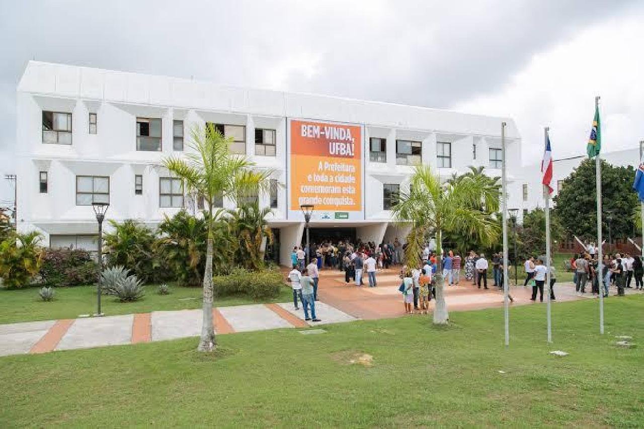 INSTITUTOS E UNIVERSIDADES FEDERAIS DA BAHIA TERÃO CORTE DE VERBA DE R$ 72,5  MILHÕES