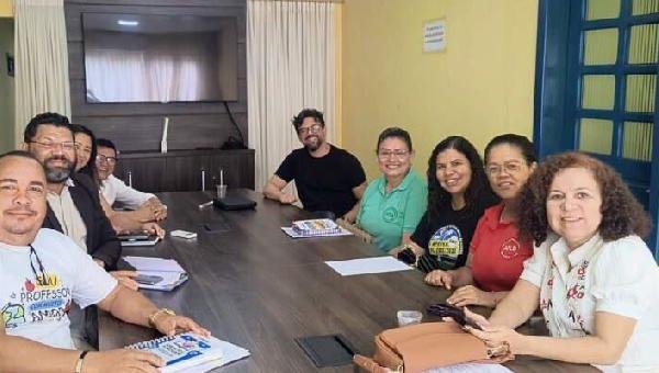 APPI/APLB E PREFEITURA DE URUÇUCA DISCUTEM ATUALIZAÇÃO DOS PLANOS DE CARREIRA DA EDUCAÇÃO