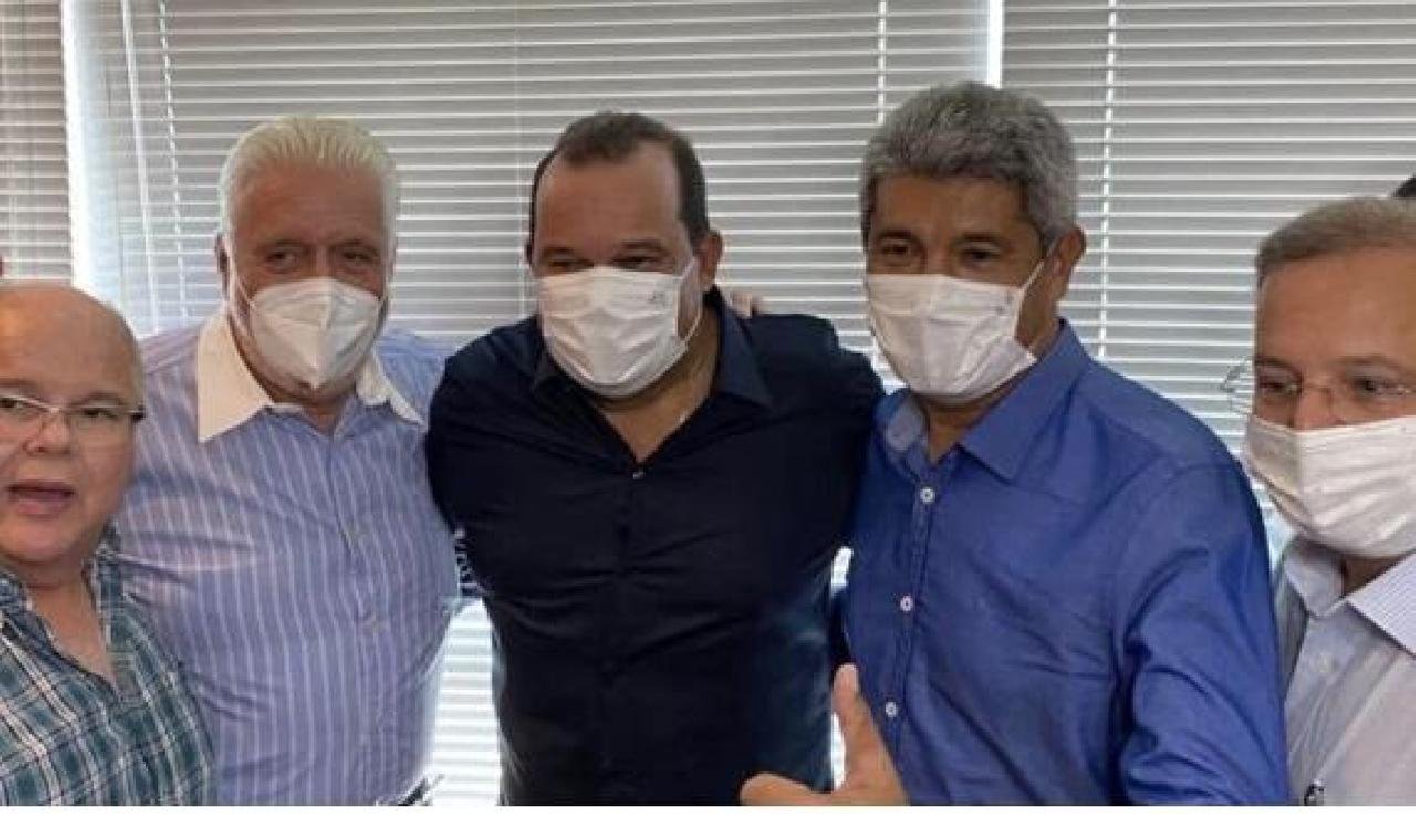 GERALDO JÚNIOR É ESCOLHIDO VICE DE JERÔNIMO E SELA RETORNO DA ALIANÇA PT-MDB NA BAHIA GERALDO JÚNIOR É ESCOLHIDO VICE DE JERÔNIMO E SELA RETORNO DA ALIANÇA PT-MDB NA BAHIA