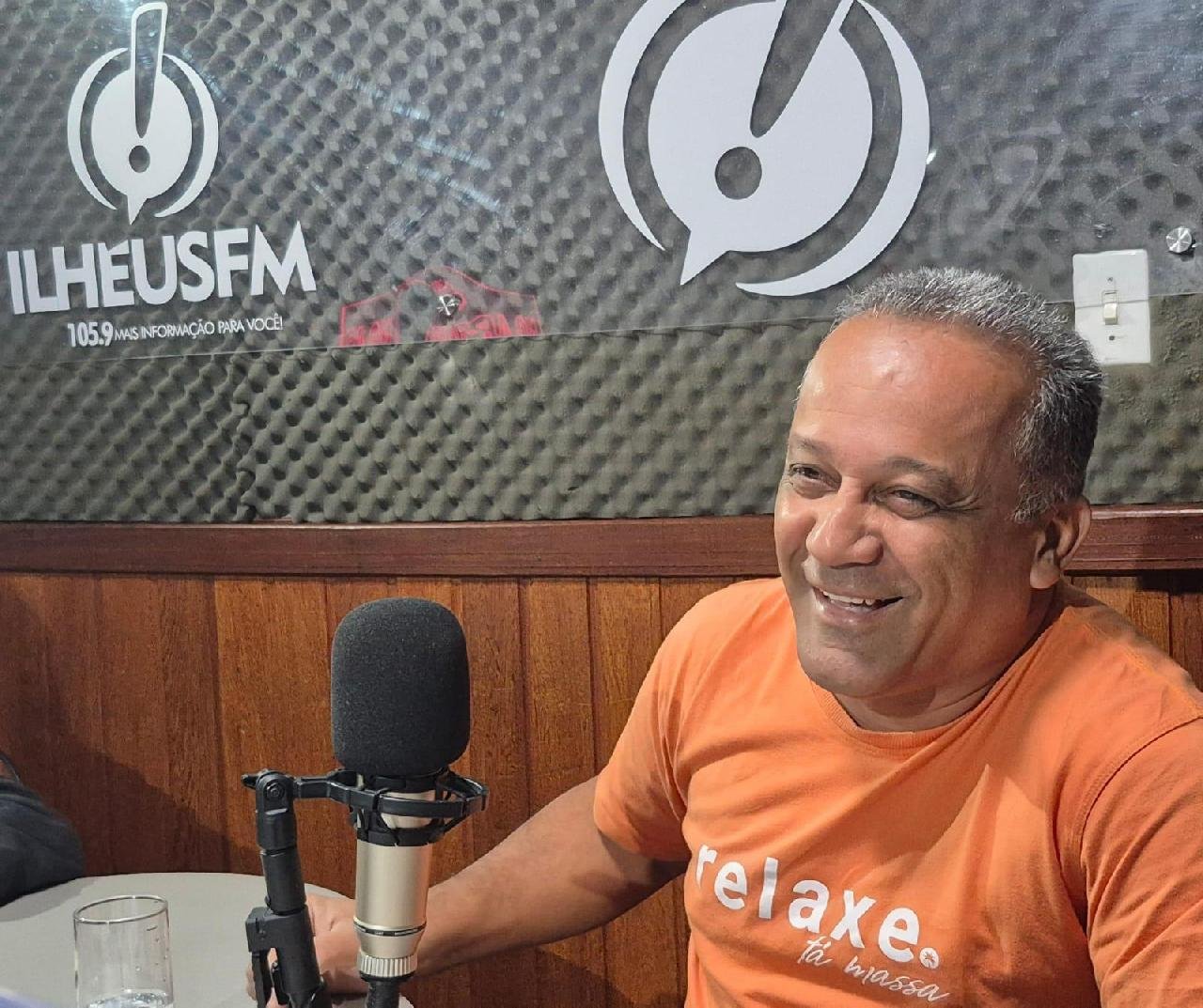 "A GENTE GOSTA MAIS DE ESTAR PERTO DO POVO", DIZ PAWLO CIDADE SOBRE REALIZAR A FESTA LITERÁRIA NAS PRAÇAS DO CENTRO DE ILHÉUS "A GENTE GOSTA MAIS DE ESTAR PERTO DO POVO", DIZ PAWLO CIDADE SOBRE REALIZAR A FESTA LITERÁRIA NAS PRAÇAS DO CENTRO DE ILHÉUS