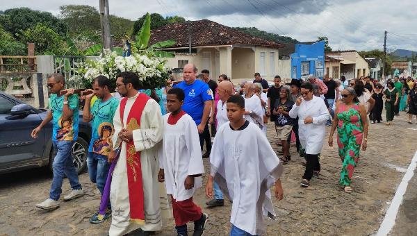 ILHÉUS CELEBRA NOVENÁRIO EM HONRA A NOSSA SENHORA DO PERPÉTUO SOCORRO