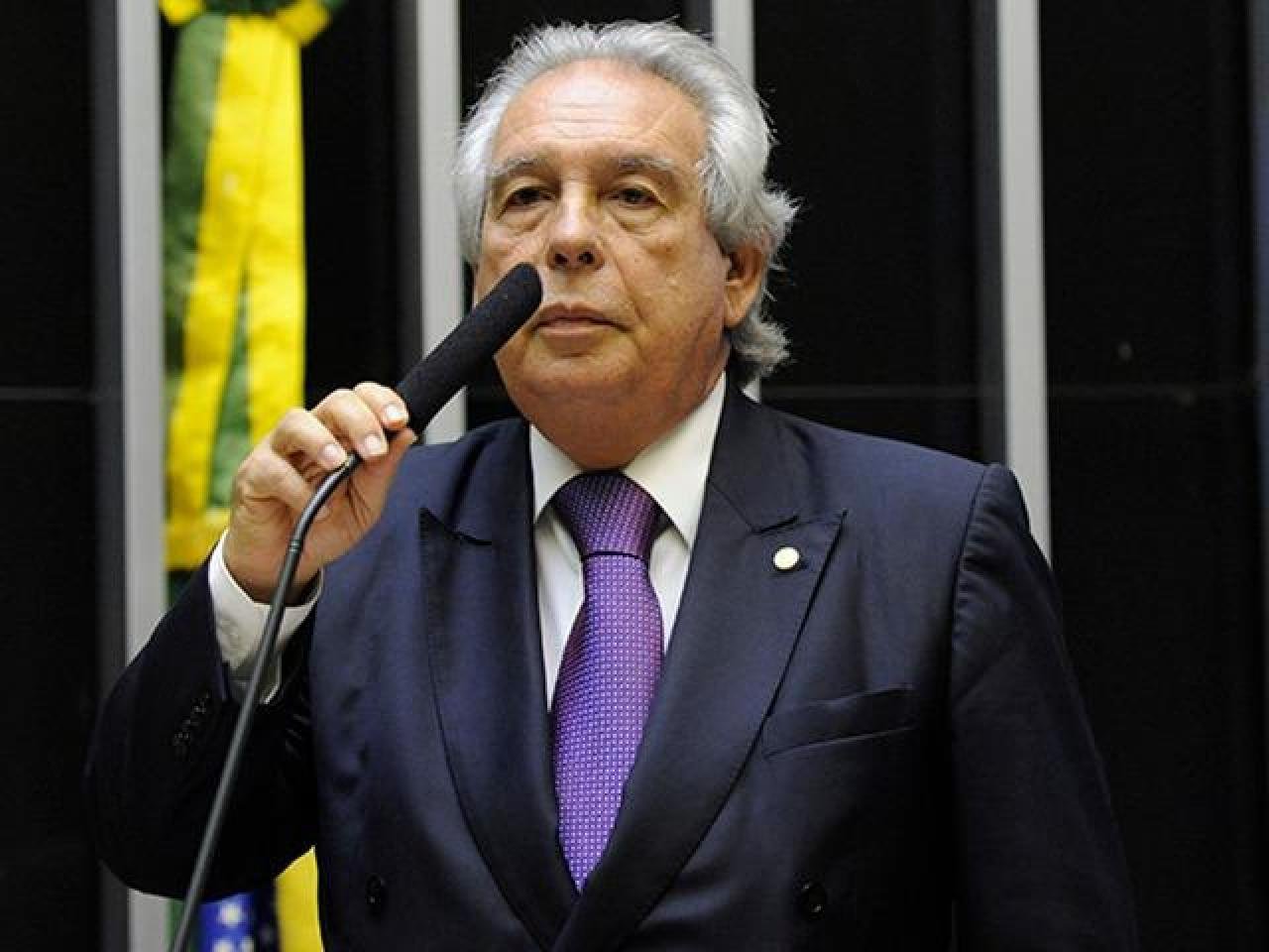 PAULO MAGALHÃES FICA SEM MANDATO COM EXONERAÇÃO DE SECRETÁRIO PAULO MAGALHÃES FICA SEM MANDATO COM EXONERAÇÃO DE SECRETÁRIO