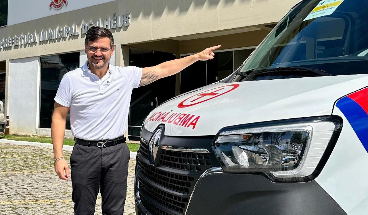 ILHÉUS RECEBE NOVA AMBULÂNCIA PARA REFORÇAR ATENDIMENTO À POPULAÇÃO ILHÉUS RECEBE NOVA AMBULÂNCIA PARA REFORÇAR ATENDIMENTO À POPULAÇÃO