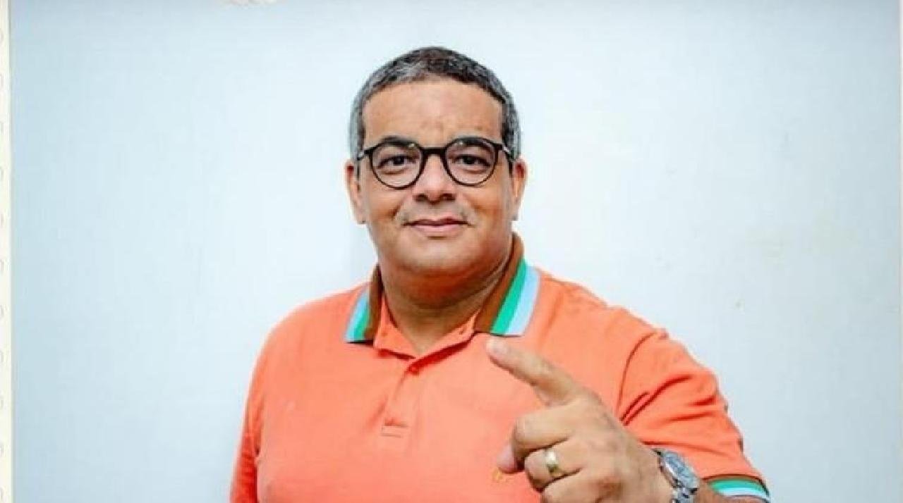 PROFESSOR EMENSON SILVA OFERECE AULAS GRATUITAS NO INSTAGRAM PARA CANDIDATOS AO CONCURSO DA PREFEITURA DE ILHÉUS