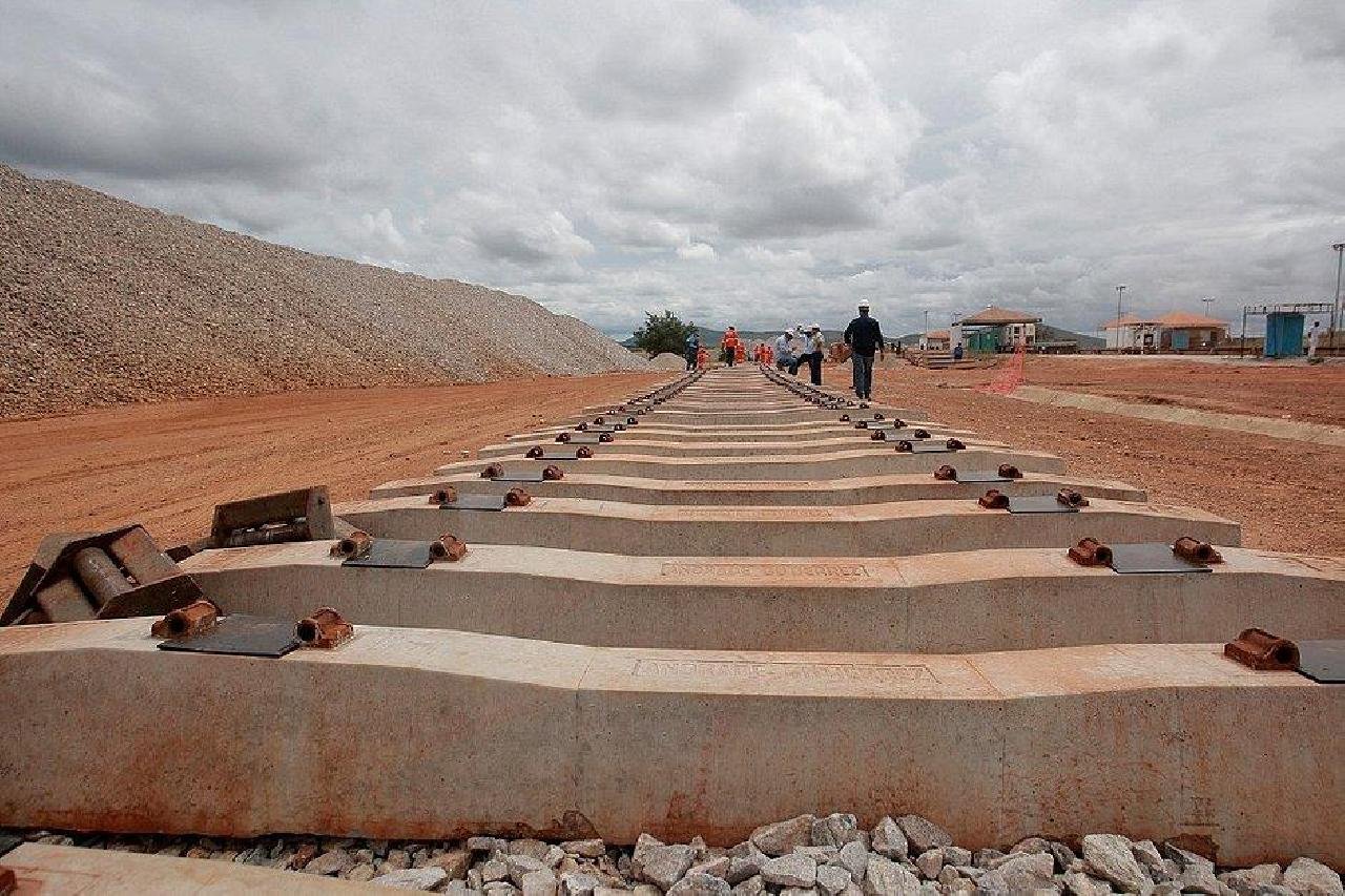 CONCLUSÃO DA FIOL VAI MODERNIZAR INFRAESTRUTURA E ATRAIR NOVOS INVESTIMENTOS