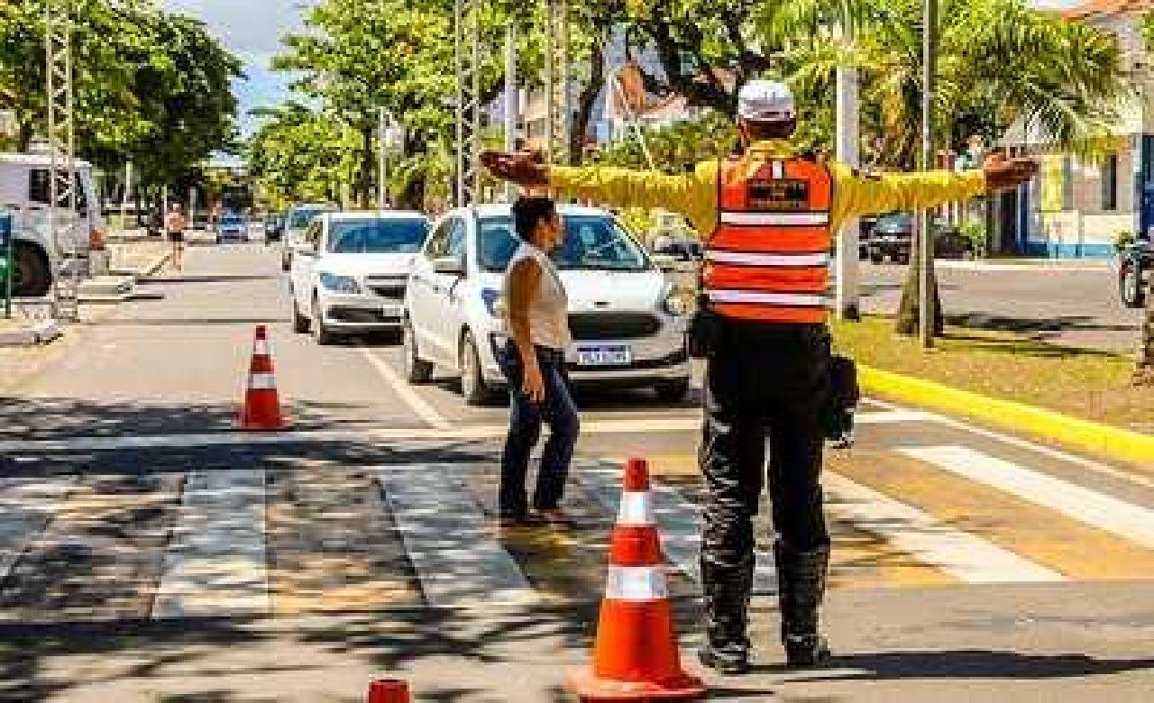 EM PARCERIA, PREFEITURA DE ILHÉUS E SINDATRAN AVALIAM IMPLANTAÇÃO DO PROGRAMA VIDA NO TRÂNSITO 