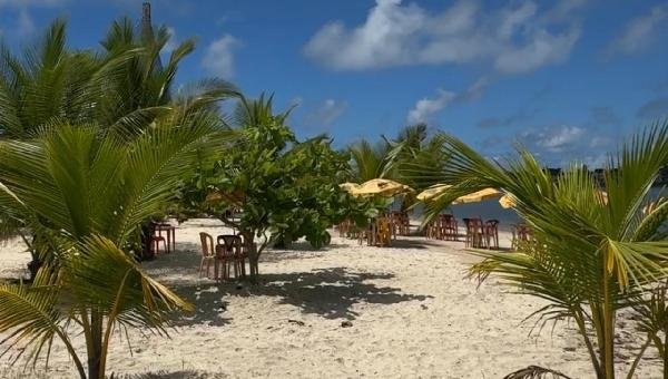 PRAIA DO CRISTO RECEBE AÇÃO DE LIMPEZA NESTE SÁBADO