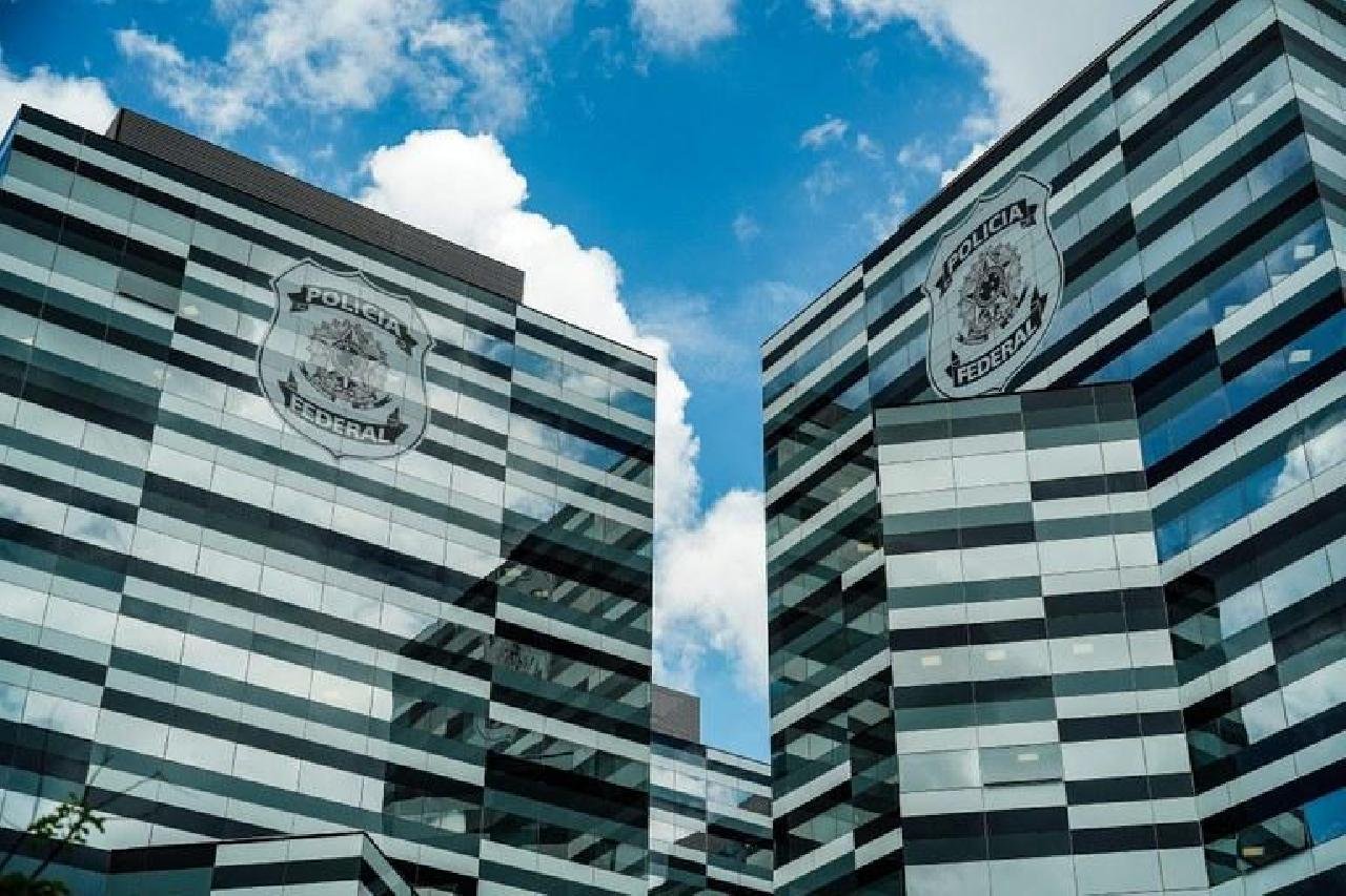 POLÍCIA FEDERAL DIVULGA EDITAL DE CONCURSO COM 192 VAGAS PARA TODO O PAÍS  POLÍCIA FEDERAL DIVULGA EDITAL DE CONCURSO COM 192 VAGAS PARA TODO O PAÍS