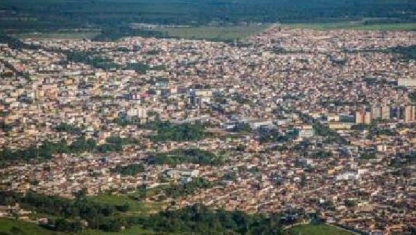 ENTRE 10 MAIORES CIDADES DO INTERIOR DA BAHIA, SEIS ESTÃO COM PDDU E LOUOS DESATUALIZADOS