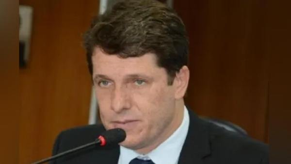 ZÉ COCÁ ENCAMINHA PROJETO PARA TERCEIRIZAR SÃO JOÃO DE JEQUIÉ