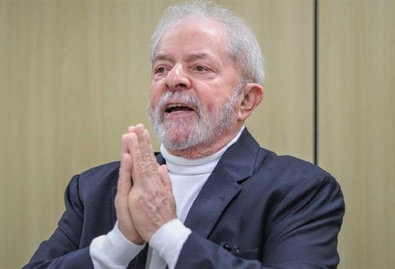 LULA QUER QUE PT CRIE NÚCLEOS EVANGÉLICOS NOS ESTADOS, DIZ JORNAL