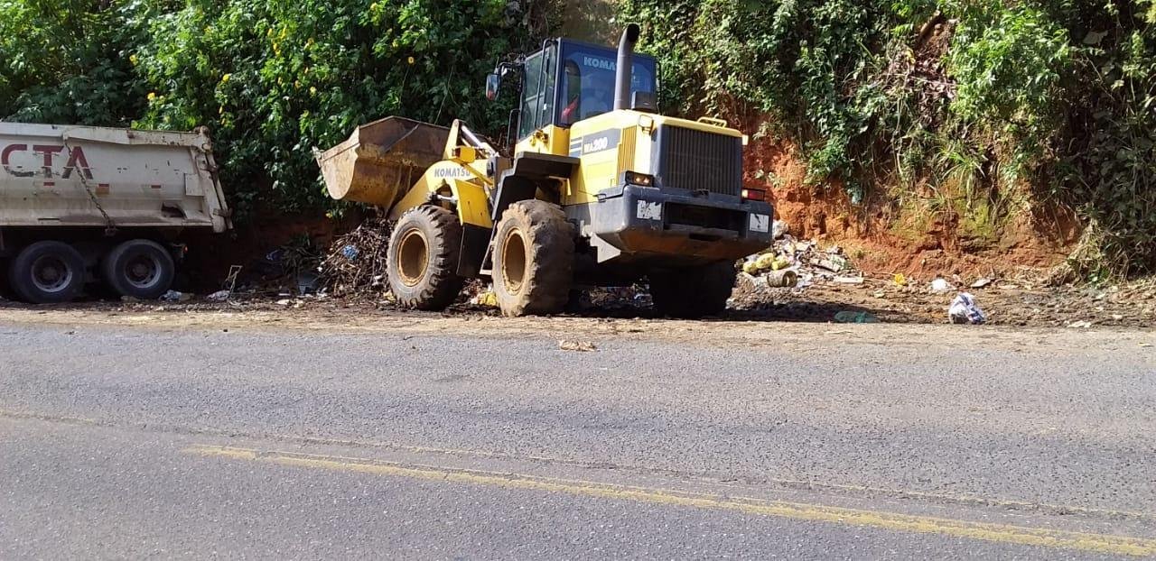 AÇÕES DE COMBATE ÀS LIXEIRAS VICIADAS SÃO RETOMADAS PELA PREFEITURA DE ILHÉUS AÇÕES DE COMBATE ÀS LIXEIRAS VICIADAS SÃO RETOMADAS PELA PREFEITURA DE ILHÉUS