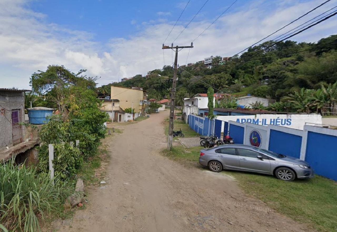 PREFEITURA DE ILHÉUS NOTIFICA COELBA E COMPANHIA INICIA REALOCAÇÃO DE POSTES NO MARCIANO PREFEITURA DE ILHÉUS NOTIFICA COELBA E COMPANHIA INICIA REALOCAÇÃO DE POSTES NO MARCIANO