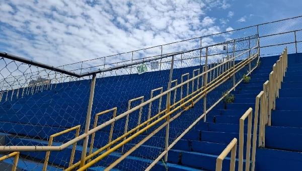 ESTÁDIO MÁRIO PESSOA PASSA POR REFORÇO NAS AÇÕES DE MANUTENÇÃO