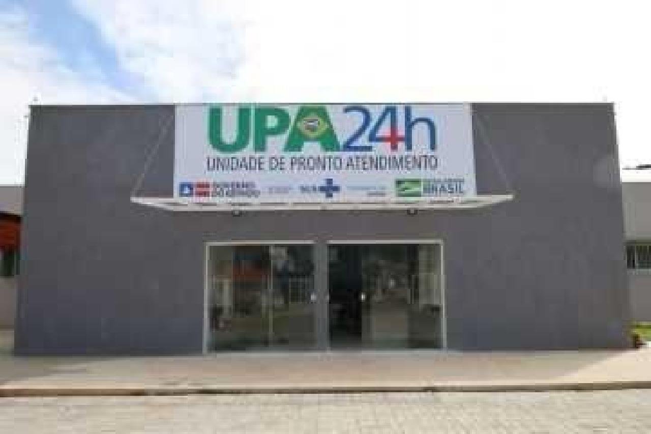 TELHADO DE UPA DA AVENIDA ESPERANÇA DEVE PASSAR POR IMPERMEABILIZAÇÃO APÓS FORTES CHUVAS TELHADO DE UPA DA AVENIDA ESPERANÇA DEVE PASSAR POR IMPERMEABILIZAÇÃO APÓS FORTES CHUVAS