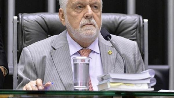 JAQUES WAGNER E SIMONE TEBET SÃO COTADOS PARA MINISTÉRIO DA JUSTIÇA 