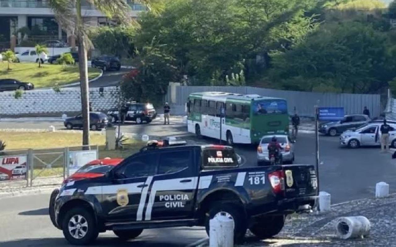 OPERAÇÃO DA POLÍCIA CIVIL BUSCA PREVENÇÃO CONTRA ROUBOS A VEÍCULOS EM SALVADOR OPERAÇÃO DA POLÍCIA CIVIL BUSCA PREVENÇÃO CONTRA ROUBOS A VEÍCULOS EM SALVADOR