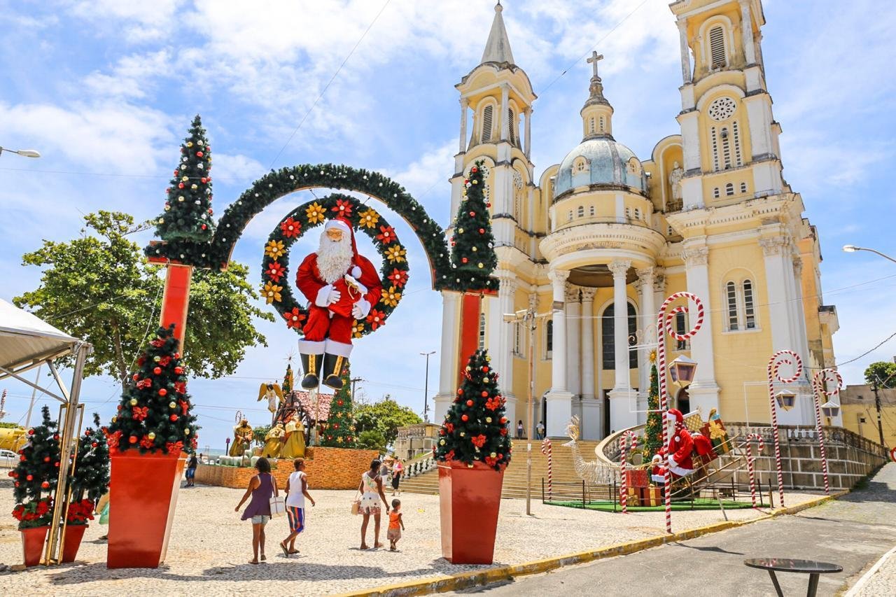 CENTRO DE ILHÉUS SE ORGANIZA PARA A CHEGADA DO NATAL ENCANTADO