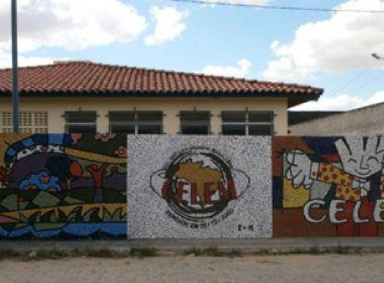GOVERNO DO ESTADO MUDA NOME DE ESCOLAS BATIZADAS DE ACM E LUÍS EDUARDO MAGALHÃES
