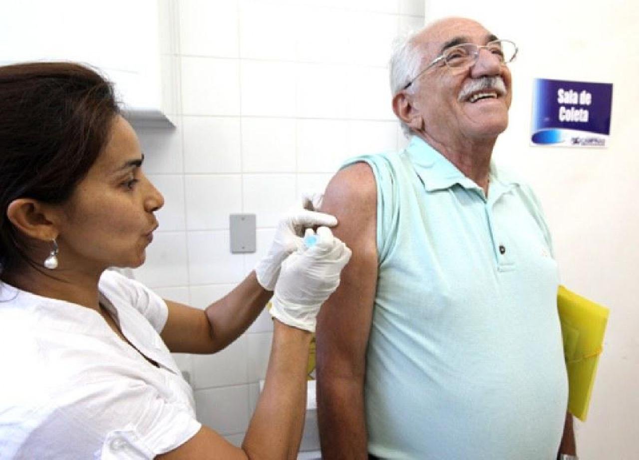 CAMPANHA DE VACINAÇÃO CONTRA A GRIPE COMEÇA ESTA SEMANA EM TODO O PAÍS CAMPANHA DE VACINAÇÃO CONTRA A GRIPE COMEÇA ESTA SEMANA EM TODO O PAÍS