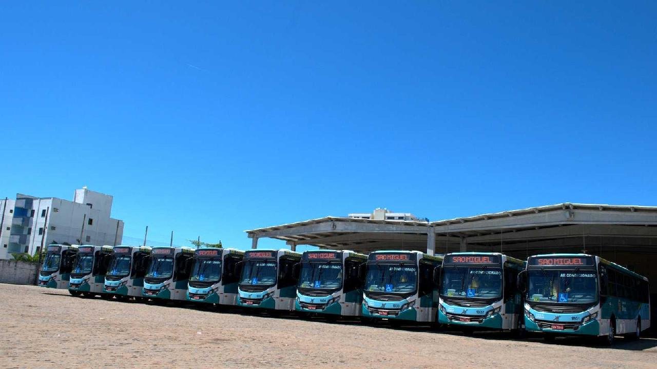 FUNCIONÁRIOS DA SÃO MIGUEL PARALISAM ATIVIDADES EM ILHÉUS 