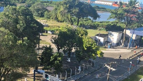 EXÉRCITO REFORÇA SEGURANÇA NO PORTO DE ILHÉUS DURANTE EXERCÍCIO MILITAR