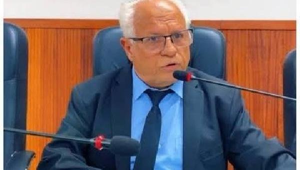 EX-PRESIDENTE DA CÂMARA DE ILHÉUS, PAULO CARQUEJA, CONFIRMA QUE DEVOLVEU MAIS DE 3 MILHÕES AOS COFRES DA PREFEITURA NO FINAL DE SUA GESTÃO