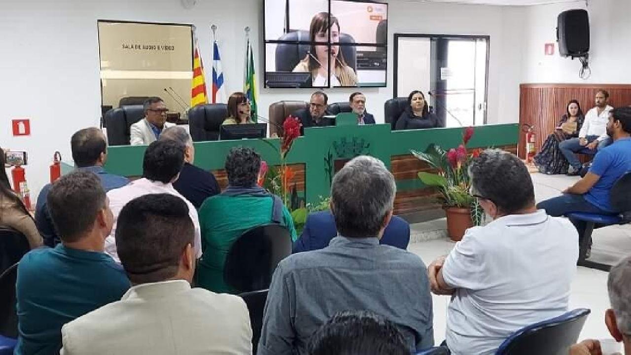 ASSINADOS PRIMEIROS CONTRATOS PARA PAGAMENTO DE SERVIÇOS AMBIENTAIS PARA PRODUTORES RURAIS DA REGIÃO CACAUEIRA ASSINADOS PRIMEIROS CONTRATOS PARA PAGAMENTO DE SERVIÇOS AMBIENTAIS PARA PRODUTORES RURAIS DA REGIÃO CACAUEIRA