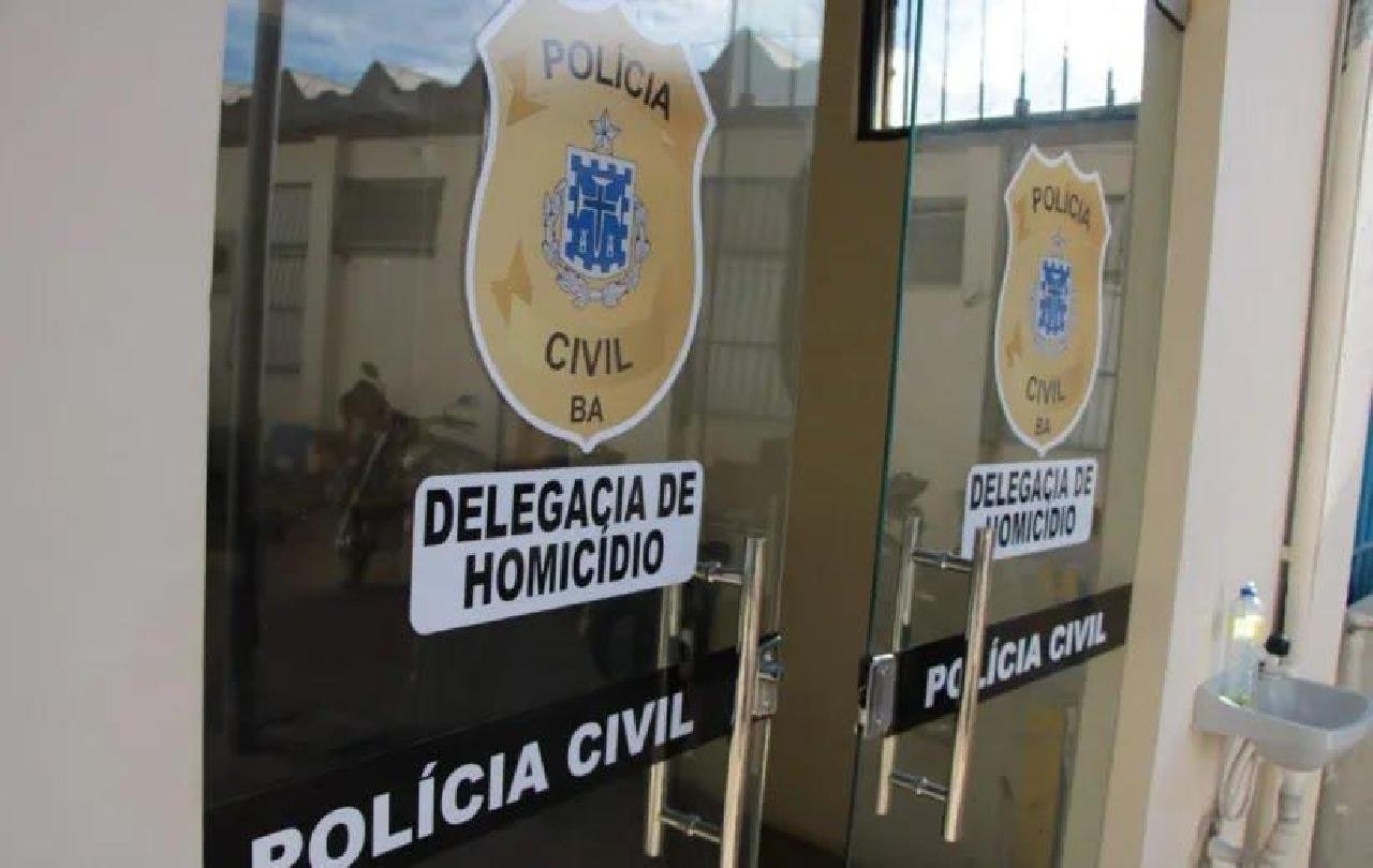 FEMINICÍDIO! MULHER MORRE APÓS SOFRER PAULADA NA CABEÇA FEMINICÍDIO! MULHER MORRE APÓS SOFRER PAULADA NA CABEÇA
