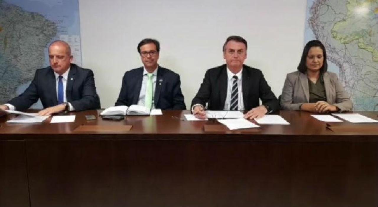 BOLSONARO DIZ QUE TEM 80% DE CHANCE DE SAIR DO PSL BOLSONARO DIZ QUE TEM 80% DE CHANCE DE SAIR DO PSL