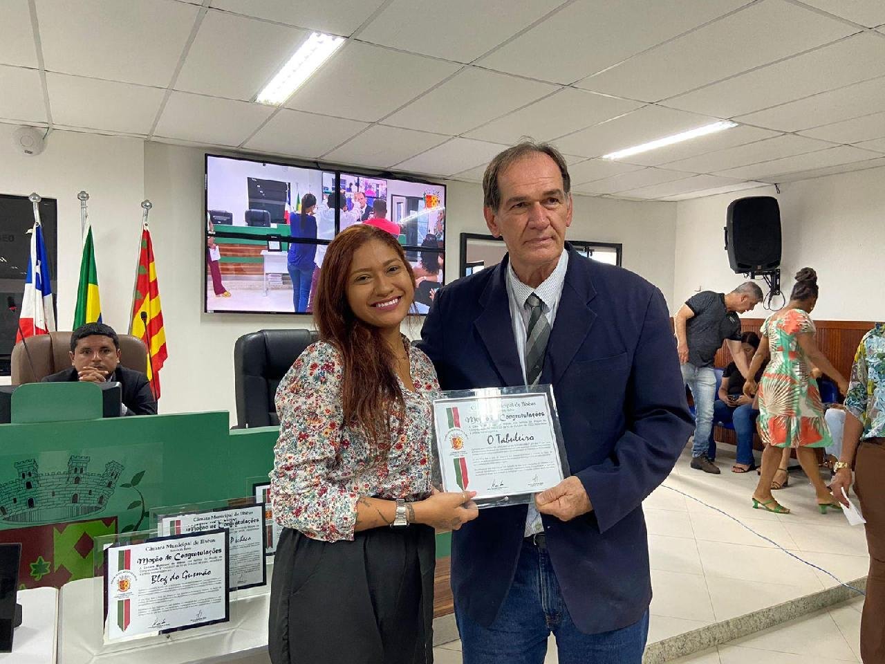 ‘O TABULEIRO’ RECEBE HOMENAGEM DA CÂMARA DE VEREADORES DE ILHÉUS ‘O TABULEIRO’ RECEBE HOMENAGEM DA CÂMARA DE VEREADORES DE ILHÉUS