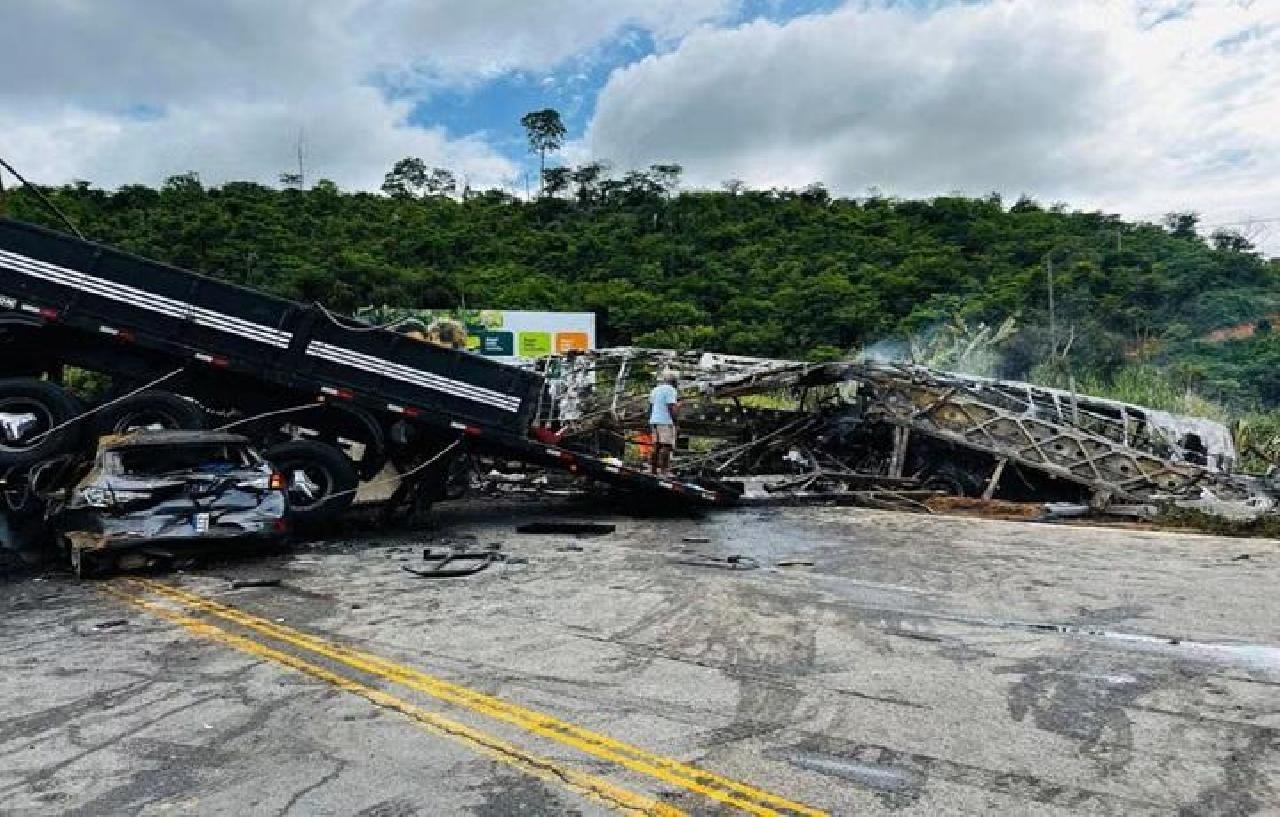 ENVOLVIDO EM ACIDENTE QUE MATOU MORADORES DO SUL DA BAHIA USOU ÁLCOOL, COCAÍNA E ECSTASY ENVOLVIDO EM ACIDENTE QUE MATOU MORADORES DO SUL DA BAHIA USOU ÁLCOOL, COCAÍNA E ECSTASY