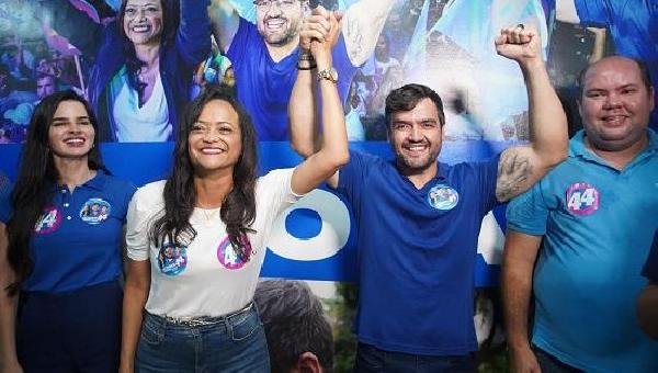 VALDERICO E WANESSA INAUGURAM COMITÊ COM A PRESENÇA DE JABES RIBEIRO EM ILHÉUS 