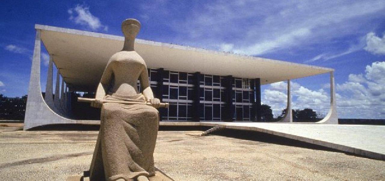 STF DECIDE QUE ESTADOS DEVEM REPASSAR A MUNICÍPIOS 25% DOS ROYALTIES DO PETRÓLEO STF DECIDE QUE ESTADOS DEVEM REPASSAR A MUNICÍPIOS 25% DOS ROYALTIES DO PETRÓLEO