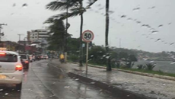 MARINHA EMITE ALERTA DE MAU TEMPO EM ILHÉUS 