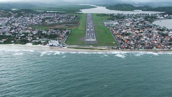 DEPUTADOS COBRAM VOOS MAIS ACESSÍVEIS NA BAHIA E DEBATEM NOVOS AEROPORTOS EM ILHÉUS, PORTO SEGURO E ITAPETINGA